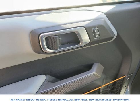 Used 2022 Ford Bronco Badlands image 39