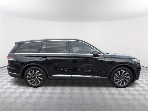 Used 2025 Lincoln Aviator 2WD w/ Equipment Group 101A image 4