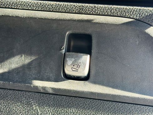 Used 2016 Mercedes-Benz GLC 300 image 13