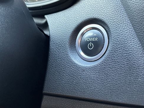 Certified 2024 Toyota Corolla SE image 21