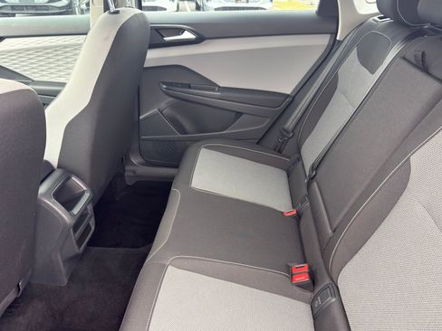 Used 2023 Volkswagen Taos S w/ IQ Drive S Package image 33