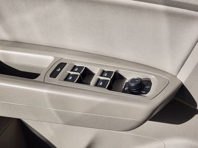 Used 2018 Volkswagen Atlas SE