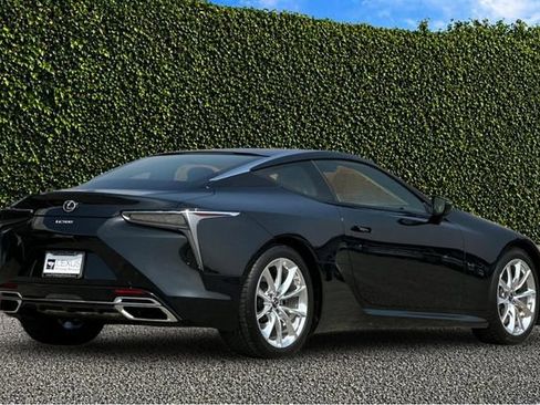 Used 2018 Lexus LC 500 Coupe w/ Touring Package RWD image 4
