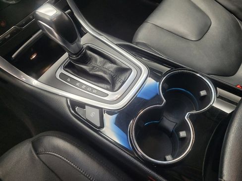 Used 2018 Ford Edge Titanium w/ Equipment Group 301A image 26