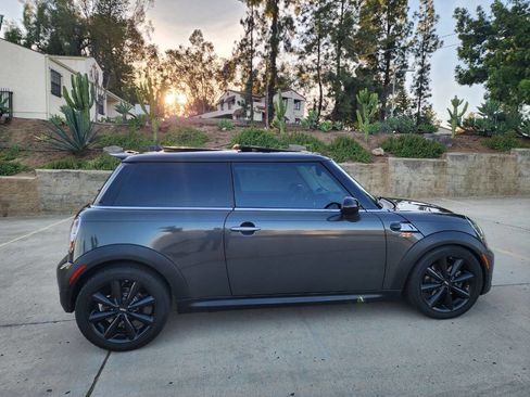 Used 2013 MINI Cooper S image 6