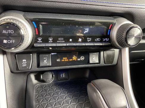 Used 2023 Toyota RAV4 XSE AWD/4WD image 22