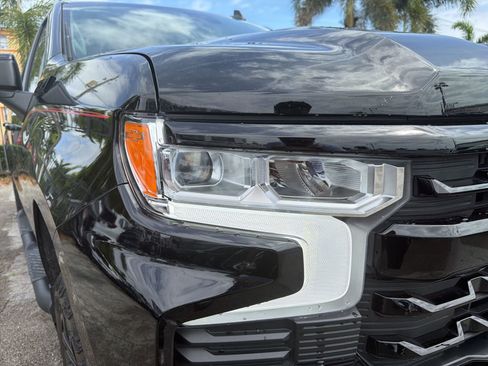 Used 2025 Chevrolet Silverado 1500 LT Trail Boss w/ LPO, Dark Essentials Package image 6