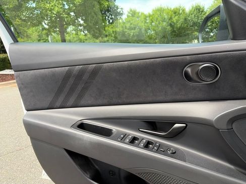 Used 2025 Hyundai Elantra N FWD image 13