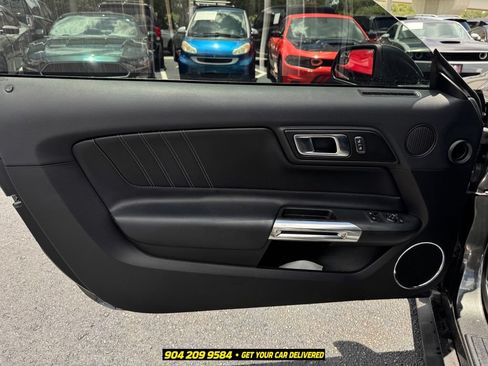 Used 2019 Ford Mustang GT Premium RWD image 15