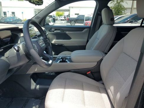 New 2026 GMC Acadia Elevation FWD image 19