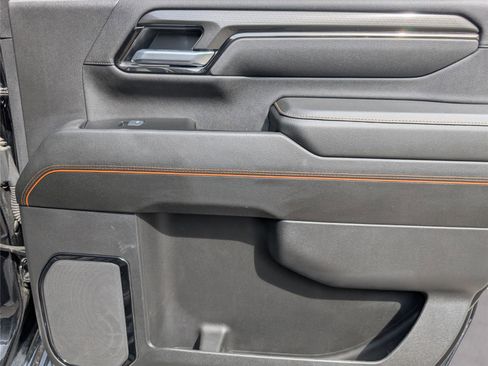 Used 2025 GMC Sierra 2500 AT4 w/ AT4 Premium Plus Package image 38