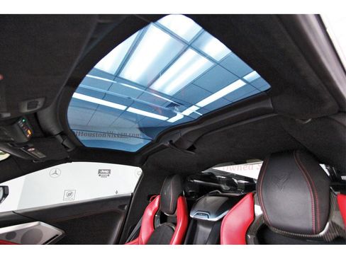 Used 2021 Chevrolet Corvette Stingray Premium Cpe w/ Z51 Performance Package image 28