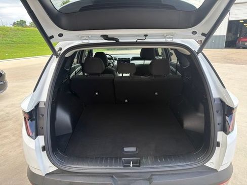 Used 2022 Hyundai Tucson SEL AWD/4WD image 18