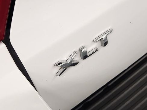 Used 2018 Ford Expedition XLT RWD image 13
