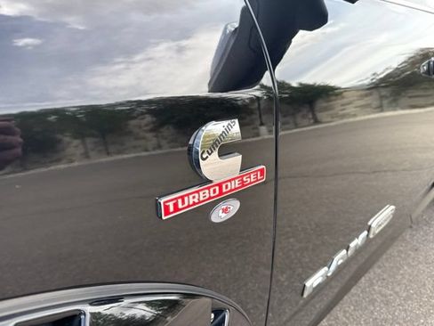 Used 2019 RAM 2500 Limited AWD/4WD image 19
