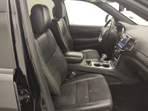 Used 2019 Jeep Grand Cherokee Altitude RWD image 21