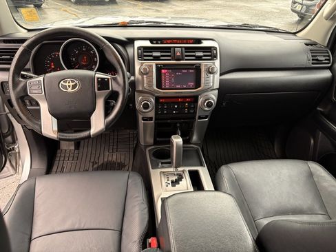Used 2013 Toyota 4Runner Limited image 8