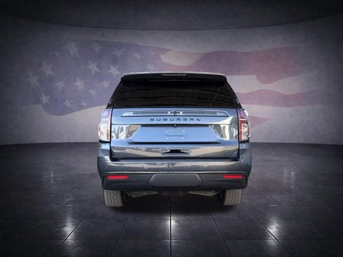 Used 2021 Chevrolet Suburban Z71 w/ Z71 Off-Road Package AWD/4WD image 4