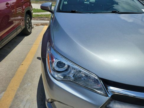 Used 2017 Toyota Camry XLE FWD image 7