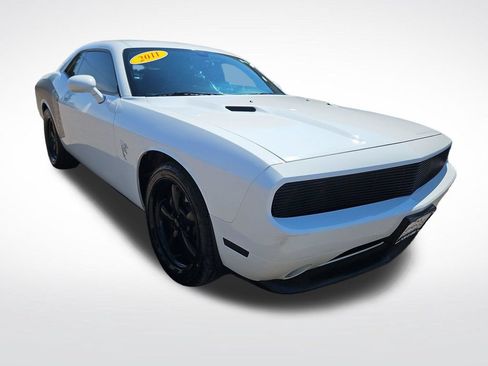 Used 2011 Dodge Challenger R/T RWD image 7