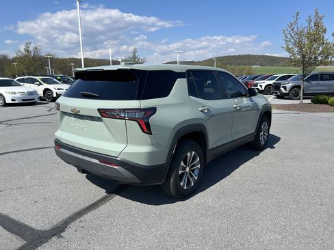 Used 2026 Chevrolet Equinox LT w/ Convenience Package II AWD/4WD image 7