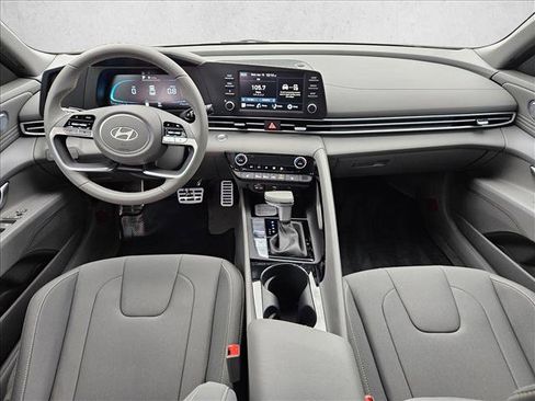 New 2026 Hyundai Elantra SEL Sport FWD image 11