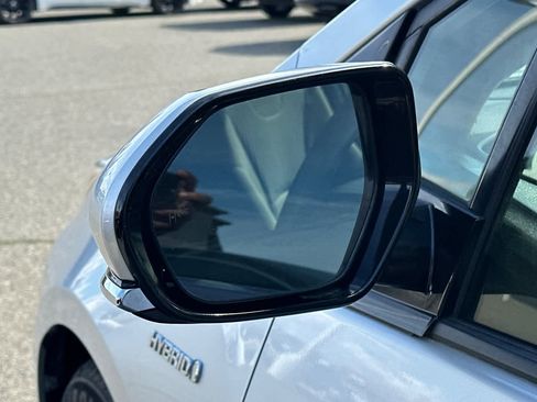 Used 2017 Toyota Prius Two w/ Prius Two Safety Plus Package image 20