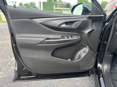 Used 2025 Buick Envista Avenir FWD image 16