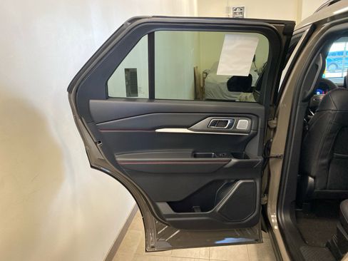 New 2026 Ford Explorer ST w/ Sun And Sound Package image 9