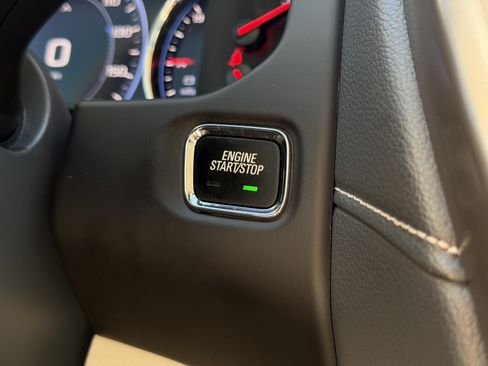 Certified 2021 GMC Acadia Denali w/ Denali Ultimate Package AWD/4WD image 35
