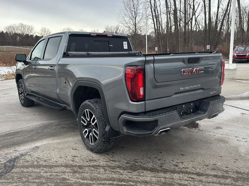Used 2022 GMC Sierra 1500 AT4 w/ AT4 Premium Package image 3