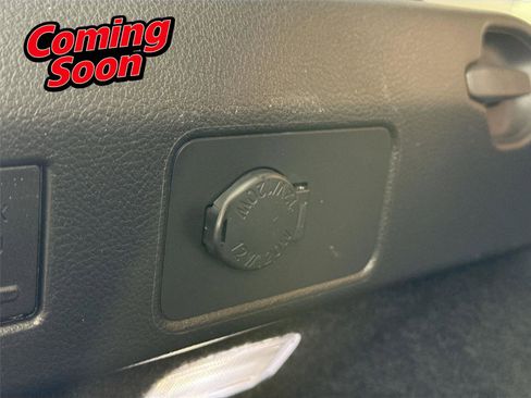 Used 2020 Lexus UX 200 image 45