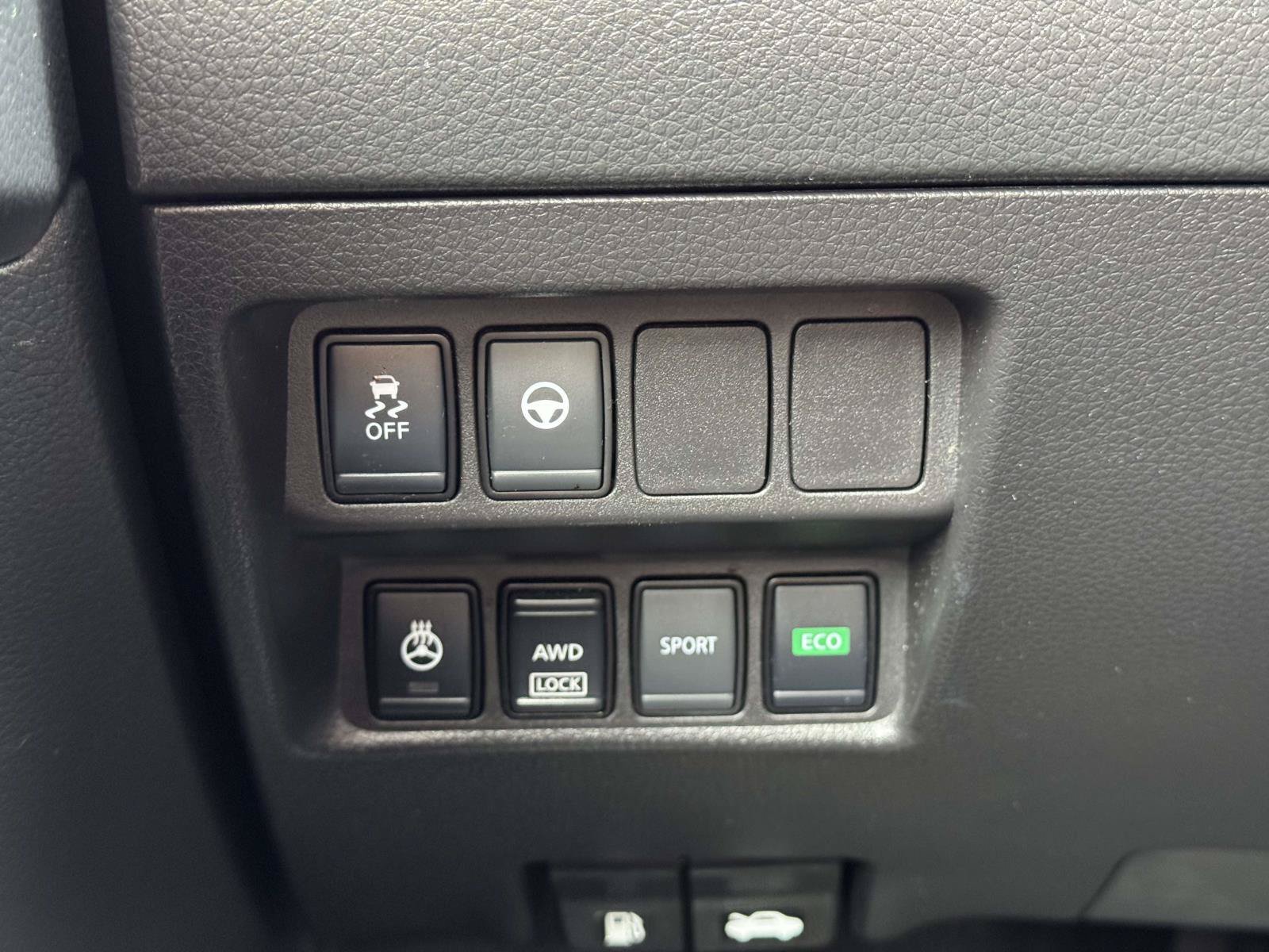Used 2022 Nissan Rogue Sport SL AWD/4WD image 18
