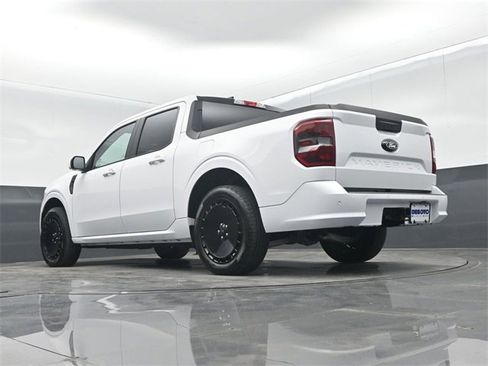 Used 2025 Ford Maverick Lobo image 52