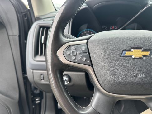 Used 2021 Chevrolet Colorado Z71 w/ Z71 Midnight Edition AWD/4WD image 32