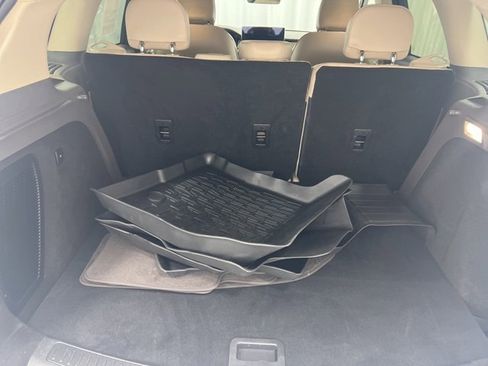 Certified 2023 Lincoln Corsair AWD w/ Equipment Group 101A image 9