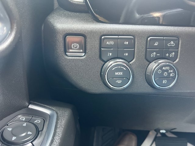 Used 2024 Chevrolet Silverado 2500 LTZ AWD/4WD image 25