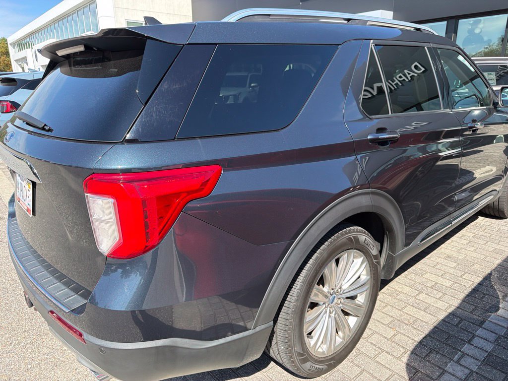 Used 2023 Ford Explorer Limited w/ Limited Technology Package RWD image 11