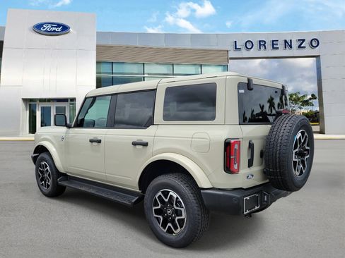 New 2026 Ford Bronco Outer Banks AWD/4WD image 6