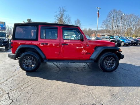 Used 2024 Jeep Wrangler Sport S image 2