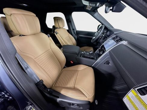 New 2026 Land Rover Discovery Limited Edition image 30