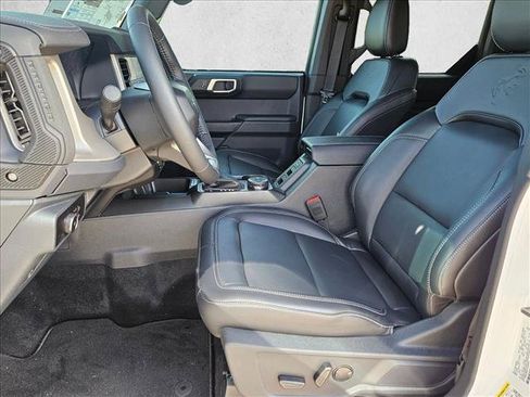 New 2026 Ford Bronco Outer Banks AWD/4WD image 4