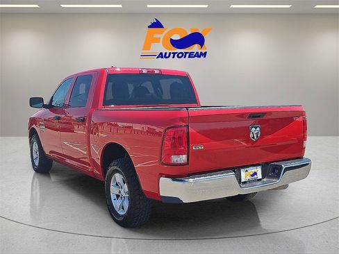 Used 2022 RAM 1500 Classic SLT image 7