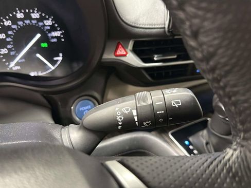 Used 2023 Toyota Sienna Limited AWD/4WD image 39