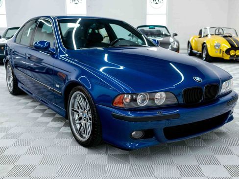 Used 2002 BMW M5 RWD image 5