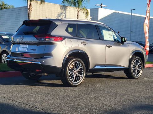 New 2026 Nissan Rogue Platinum w/ Platinum Premium Package image 2