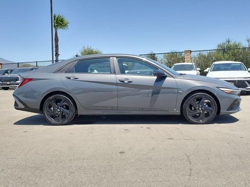 New 2026 Hyundai Elantra SEL Sport FWD image 31