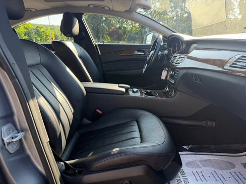 Used 2012 Mercedes-Benz CLS 550 4MATIC image 17