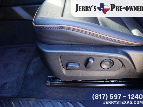 Used 2023 GMC Canyon AT4 w/ AT4 Premium Package image 15