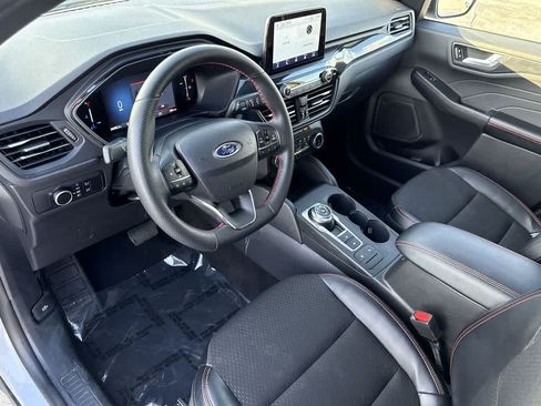 Used 2025 Ford Escape ST-Line AWD/4WD image 13